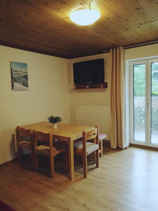 Gemuetliche Wohnung 10 Minuten Vom See Entfernt Zell am See Eksteriør billede