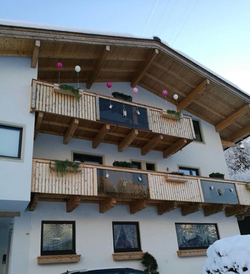 Gemuetliche Wohnung 10 Minuten Vom See Entfernt Zell am See Eksteriør billede